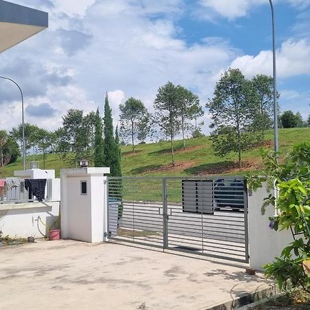 Baituljannah Homestay Batu Pahat Exterior foto