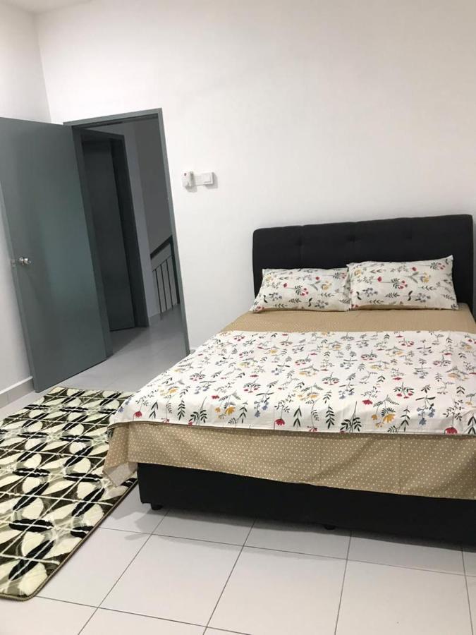 Baituljannah Homestay Batu Pahat Exterior foto