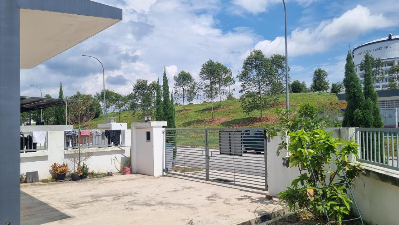 Baituljannah Homestay Batu Pahat Exterior foto